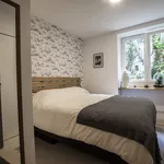 Appartement de 200 m² avec 1 chambre(s) en location à Paris