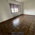 Rent 4 bedroom apartment of 95 m² in Mira