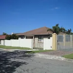 Rent 5 bedroom house in Port Elizabeth