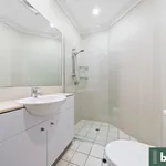 Rent 3 bedroom apartment in Greenslopes