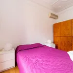 Rent a room of 194 m² in lisbon