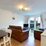 Rent 2 bedroom flat in Swansea