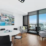 Rent 2 bedroom apartment in Port Melbourne