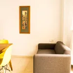 Rent a room of 140 m² in valencia