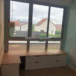 Appartement de 91 m² avec 4 chambre(s) en location à DARDILLY