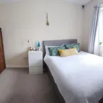 Rent 4 bedroom house in South East England