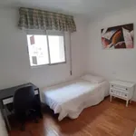 Rent 4 bedroom apartment in Murcia