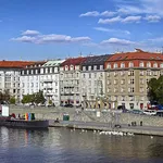 Pronajměte si 4 ložnic/e byt o rozloze 177 m² v Prague