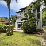 Rent 5 bedroom house of 300 m² in Phuket