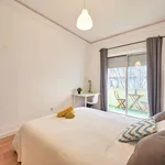 Rent a room of 220 m² in Lisboa