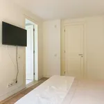 Rent 2 bedroom apartment of 120 m² in lisbon