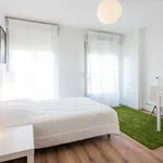 Rent 3 bedroom apartment in Lyon