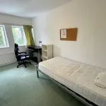 Rent 5 bedroom apartment in West Midlands