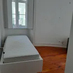 Rent 4 bedroom apartment in Lisbon