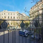 Rent 2 bedroom apartment of 140 m² in barcelona