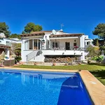 ESTUPENDA VILLA EN MORAIRA