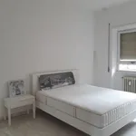 Rent 3 bedroom apartment of 145 m² in Roma