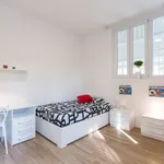 Rent a room in milan