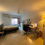 Rent a room of 90 m² in Lisbon