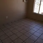 Rent 2 bedroom apartment in Roodepoort