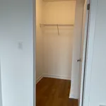 Appartement de 1194 m² avec 5 chambre(s) en location à Toronto