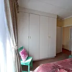 Rent 2 bedroom apartment in Roodepoort