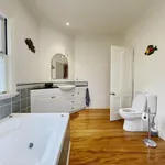 Rent 5 bedroom house in Devonport