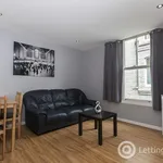 Rent 2 bedroom flat in Aberdeen