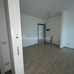 Affitto 2 camera casa di 60 m² in Latina