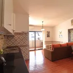 Rent a room of 60 m² in Olhão