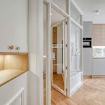 Appartement de 470 m² avec 1 chambre(s) en location à Paris