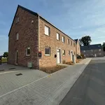 Huur 4 slaapkamer huis van 284 m² in Perwez