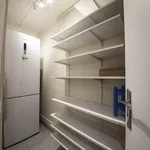 Appartement de 77 m² avec 1 chambre(s) en location à Paris