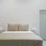 Alquilo 2 dormitorio apartamento de 689 m² en Seville