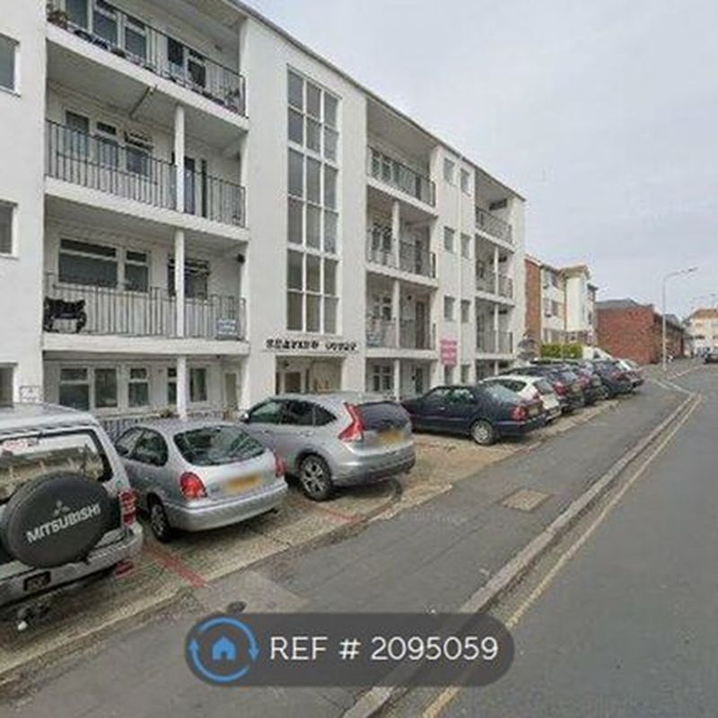 Flat to rent in Pelham Road, Seaford BN25