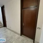 Rent 3 bedroom apartment of 150 m² in Milan