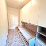 Rent 5 bedroom apartment of 180 m² in Modena