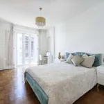 Rent a room in lisbon