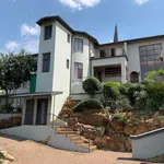 Rent 12 bedroom house of 1500 m² in Johannesburg