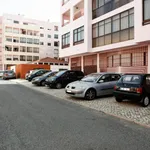 Rent 3 bedroom apartment in Lisbon