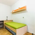 Rent a room of 118 m² in madrid