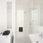 Pronajměte si 1 ložnic/e byt o rozloze 64 m² v Prague