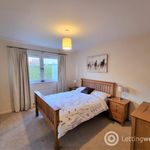 Rent 2 bedroom flat in Aberdeen