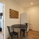 Rent 1 bedroom apartment of 35 m² in Barcelona