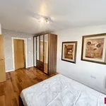 Rent 2 bedroom flat in London