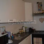 Affitto 2 camera appartamento di 61 m² in Desenzano del Garda