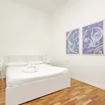 Rent 1 bedroom apartment of 45 m² in Milan