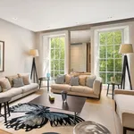 Rent 6 bedroom house of 395 m² in London