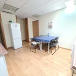 Rent a room of 170 m² in Madrid