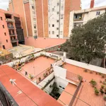 Rent 4 bedroom apartment of 70 m² in Barcelona